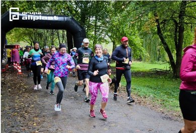 Charity run for a wheelchair for Mazi with Aliplast Running Team