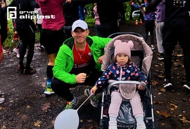 Charity run for a wheelchair for Mazi with Aliplast Running Team