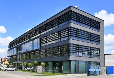 Office Building "Biskupińska"